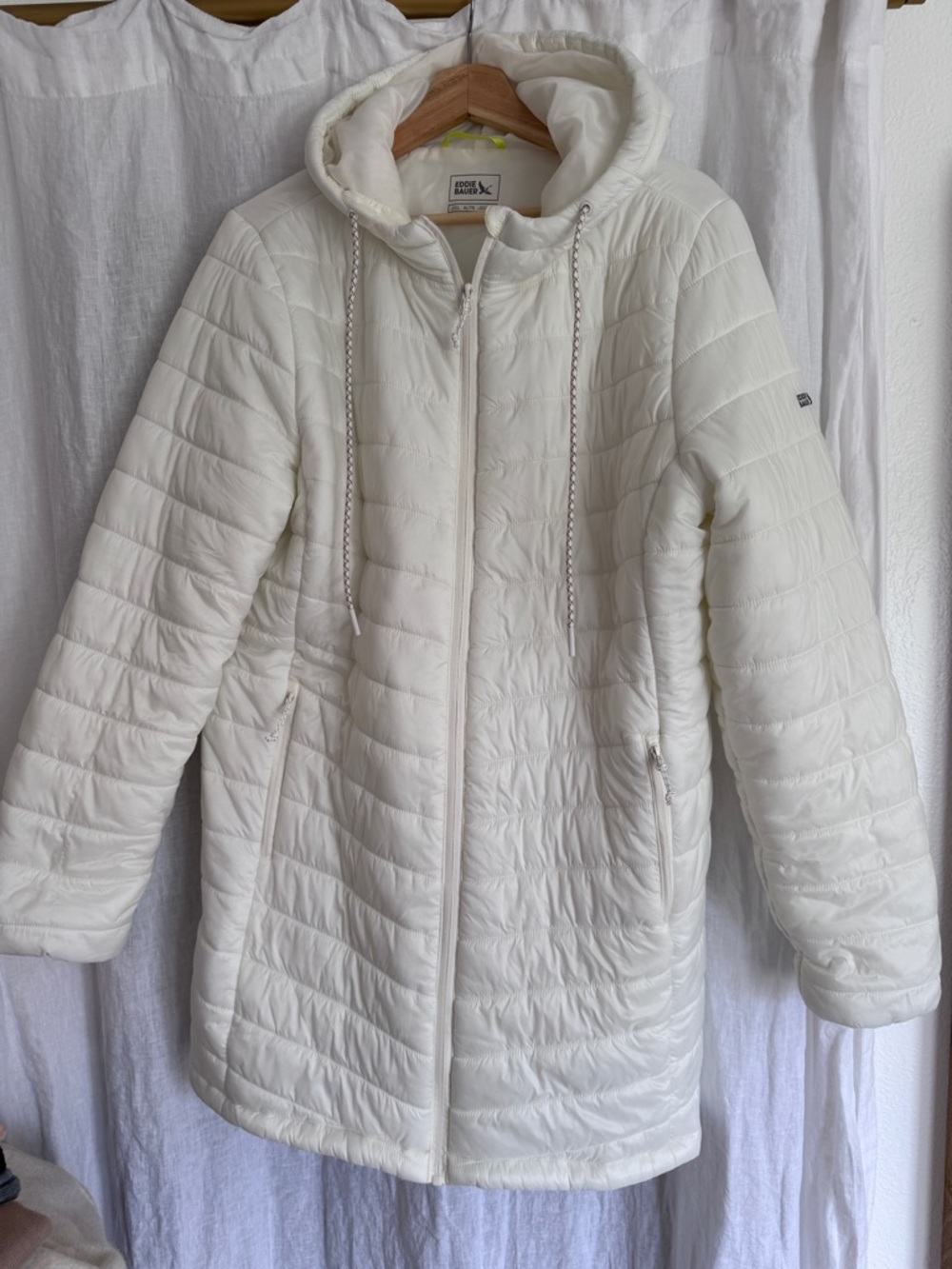 Eddie Bauer Women's Microlight Packable Down Hooded Parka